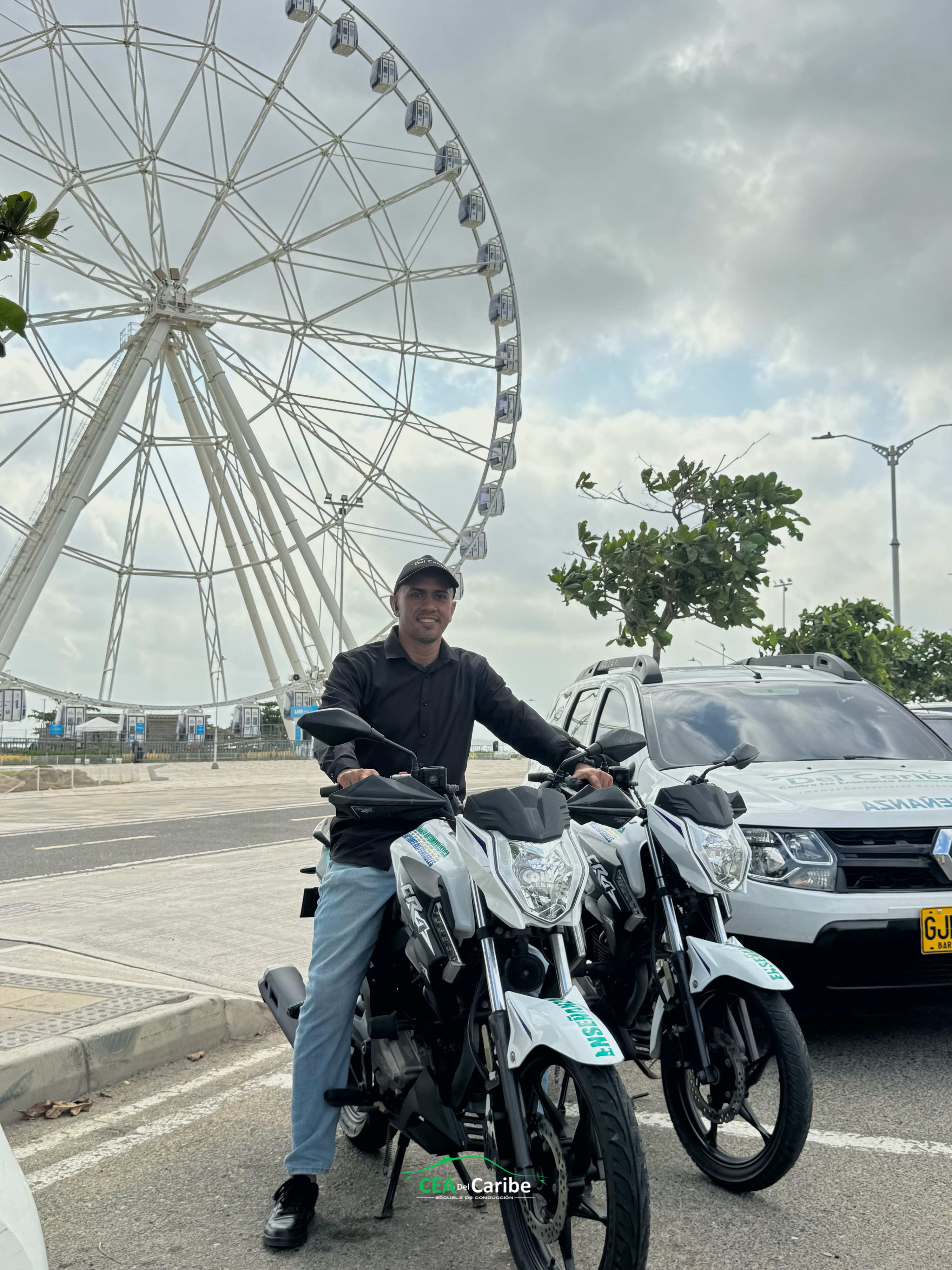 Práctica en moto - CEA del Caribe